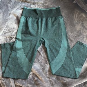 VS Pink Seamless Leggings